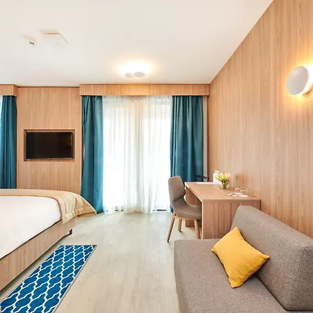 Garden Plava Laguna 4*