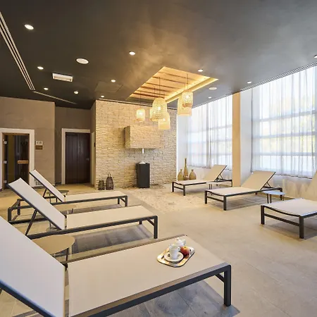 Garden Plava Laguna Hotel 4*