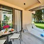 Garden Plava Laguna 4*