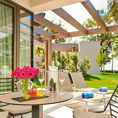 Garden Plava Laguna 4*